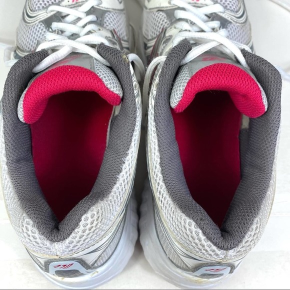 NEW BALANCE 470 MADE IN USA METALLIC SILVER AND PINK SNEAKERS WOMEN’S SIZE 10 - Picture 5 of 13